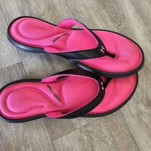 Under armor H4D Ladies Foam Pink Slippers US Size 10